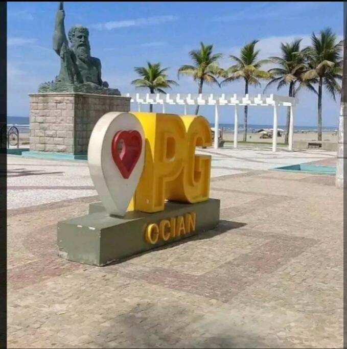 Apartamento 2 Dormitorios E Sacada Gourmet Frente Ao Mar Praia Grande  Luaran gambar